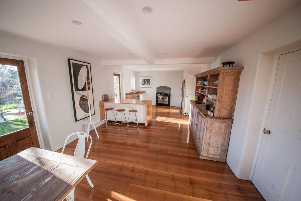 Villa *Newly Relisted* Coach House At Lisdillon Vineyard Little Swanport Exterior foto